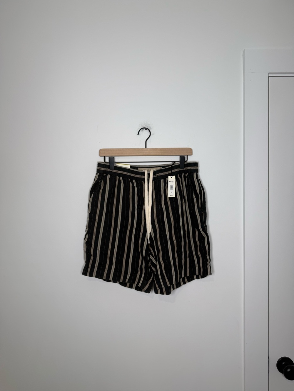 Banana Republic Men’s Striped Linen Blend Drawstring Shorts Black Tan Size M NWT